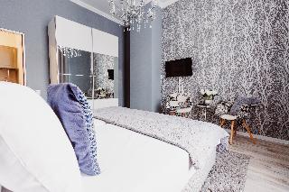 Deluxe Two-Bedroom Suite | King-size beds | A/C