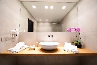 ELITE ACCOMODATIONS & HYDROMASSSADE POOL, Calabria