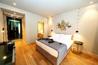 ELITE ACCOMODATIONS & HYDROMASSSADE POOL, Calabria