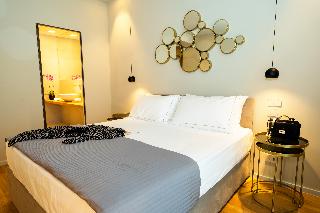 ELITE ACCOMODATIONS & HYDROMASSSADE POOL, Calabria