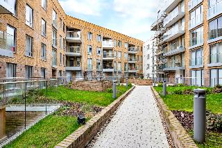 Luxurious Canary Gateway Serviced Apartment, Londyn