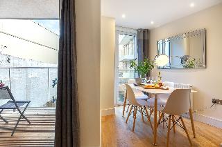 Luxurious Canary Gateway Serviced Apartment, Londyn