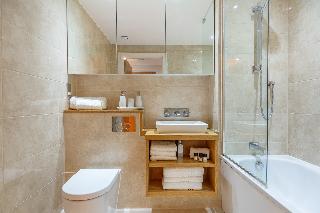 Luxurious Canary Gateway Serviced Apartment, Londyn