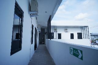 1125 Sani Guest House
