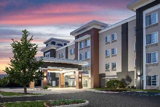 La Quinta Inn Suites Columbus Edinburgh