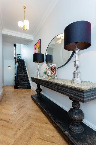 Veeve - KINGLY KENSINGTON, Londyn