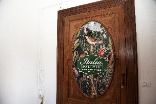 ITALIA APPARTMENT VESUVIO, Naples