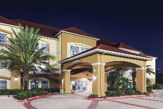 La Quinta Inn Suites By Wyndham Bay City