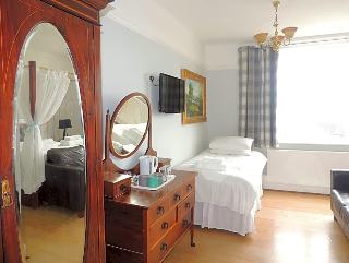 THE DOWNS HOTEL, Brighton