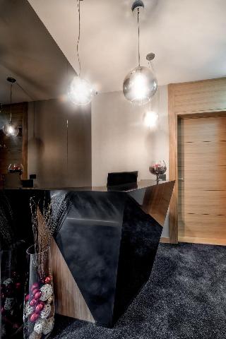 Black Pearl Luxury Suites