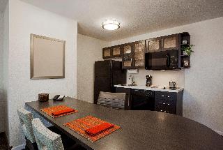 1 Queen Bed 1 Bedroom Suite