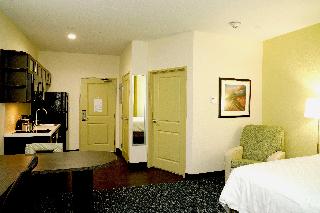 1 Queen Bed Studio Suite