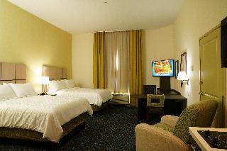 2 Queen Beds Studio Suite
