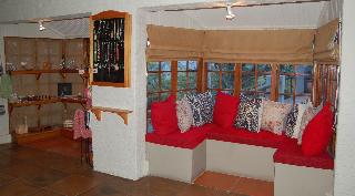 Chestnut Country Lodge