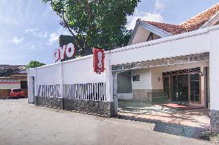 OYO 890 Dewi Fortuna Guest House