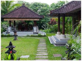 Suara Air Luxury Villa Ubud
