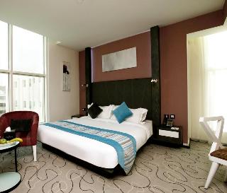 

THE BUSINESS HOTEL