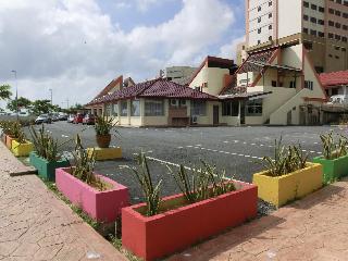 K T Beach Resort