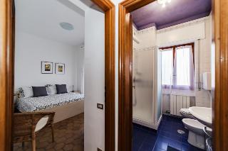 RESIDENCE EMANUEL, Genoa