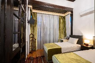 Cedrus Hotel