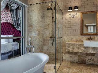 Executive Deluxe Room With 2 Single Beds