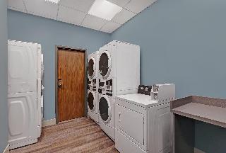 Candlewood Suites Kingston West