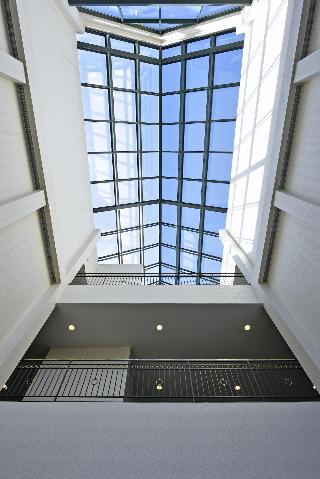 Maron Hotel And Suites