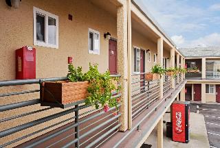 Pacific Best Inn