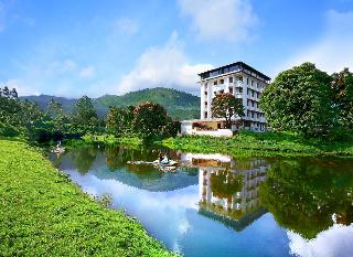 Westwood Riverside Garden Resort