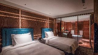 Room:TWN.PE