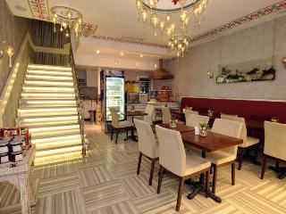 Nea Suites Old City