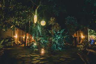 Hibiscus Garden Inn