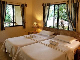 Easy Diving And Beach Resort
