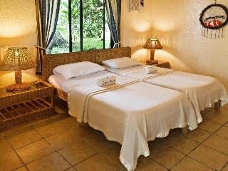 Easy Diving And Beach Resort