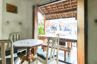 Halaman Depan Hostel by ZUZU