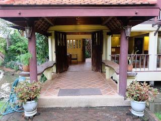 Luang Chumni Village