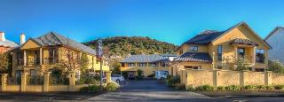 Alhambra Oaks Motor Lodge