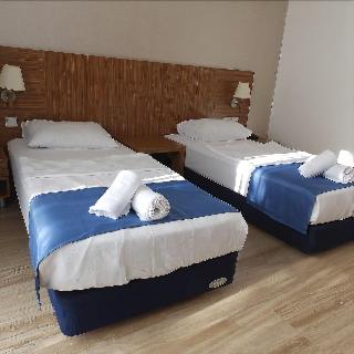 Ladonia Hotels Luna Beach Ex Club Blue White