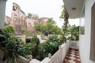 Chitra Katha Hotel