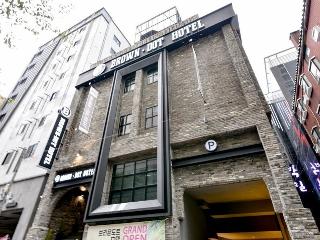 Brown Dot Hotel Yangjeong