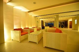 Beacon Beach Hotel