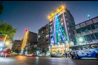 Botahtaung Hotel