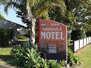 Peninsula Motel