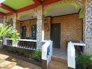 Bohol Sea Breeze Cottages and Resort