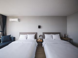 Sallys Jeju Hotel
