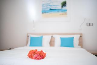 Toparadis Guest House