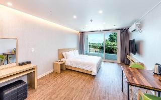 JnB Hotel
