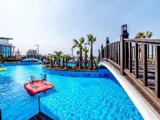 Water Garden Resort