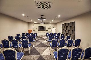 Holiday Inn Express Istanbul Atakoy Metro