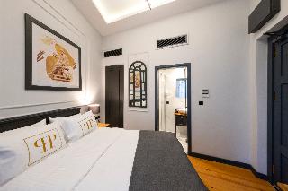 Ferman Port Hotel